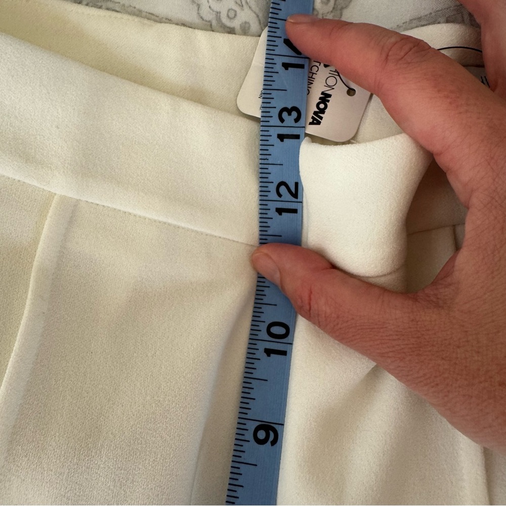 NWT Fashion Nova Victoria High Waisted White Dress Pants Size XS w/ Back Zipper - Picture 12 of 12